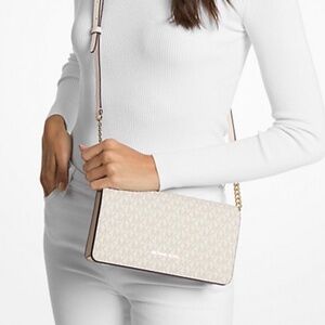 NWOT Micheal Kors Purse